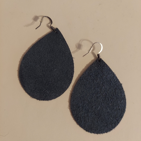 Earrings from Filly Flair - Picture 2 of 2